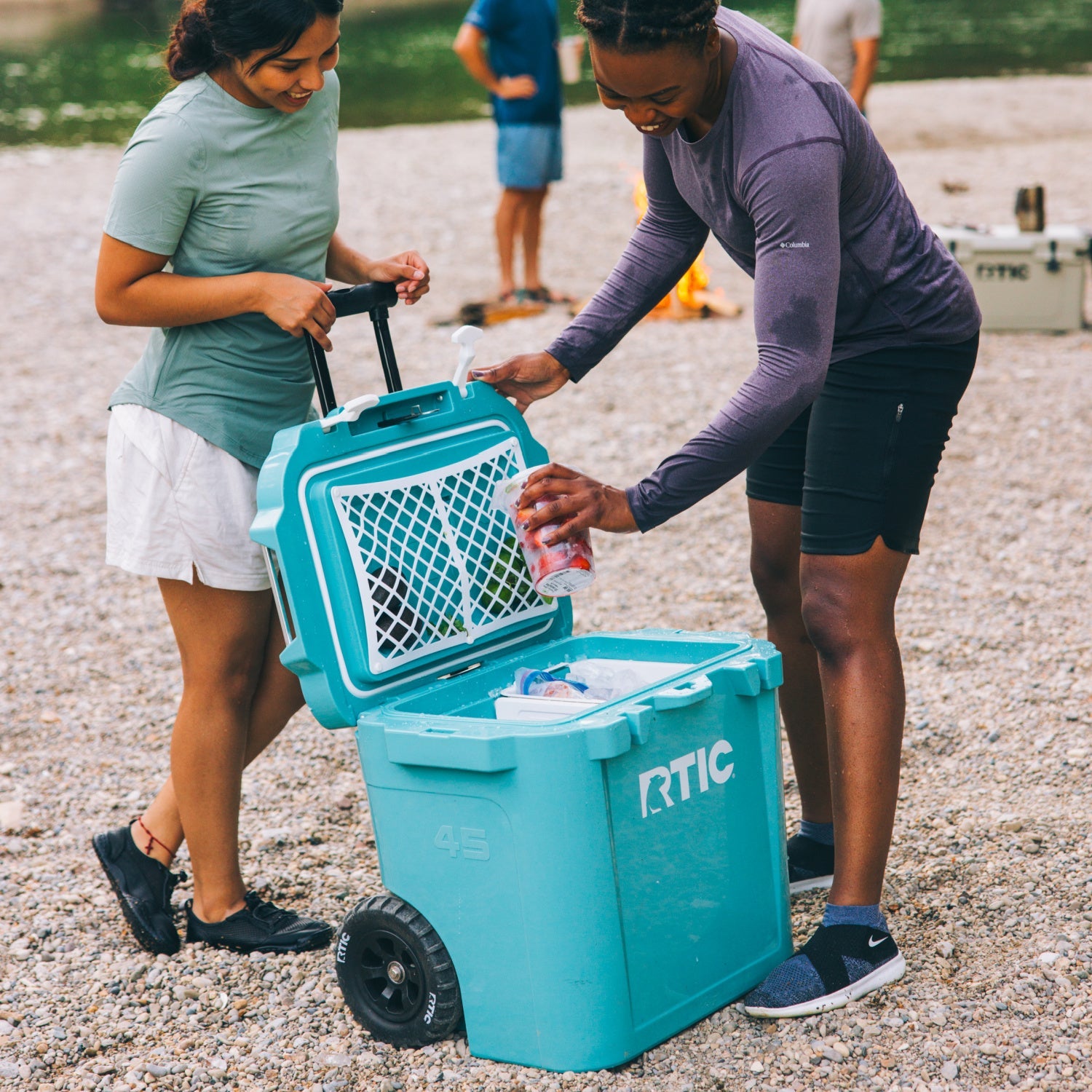 45 QT Ultra-Tough Wheeled Cooler